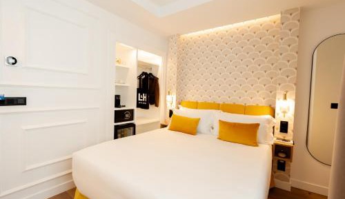 Interior Standard Double Room