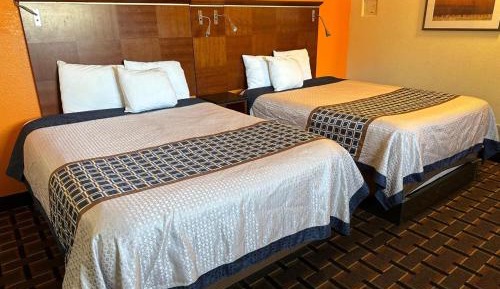 2 Queen Bed Accessible
