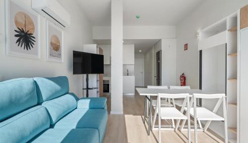 Studio Apartment with Balcony