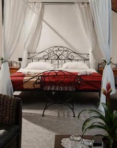 Superior One-Bedroom Apartment