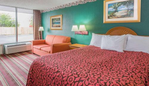 King Room - Non-Smoking