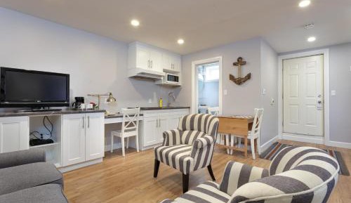 Two-Bedroom Suite