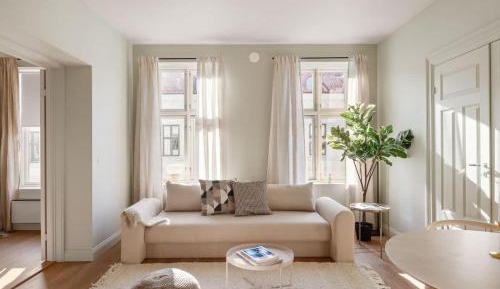 Two-Bedroom Deluxe Apartment with Balcony