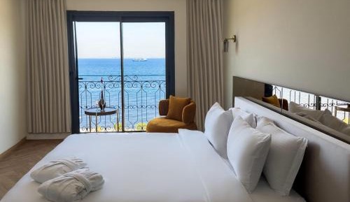 Suite with Sea View