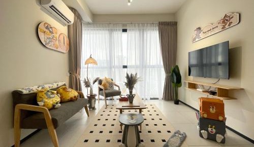 Two-Bedroom Apartment with Sea View