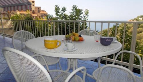Studio with Terrace