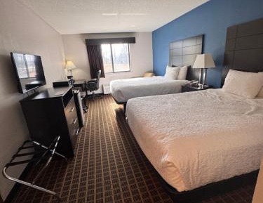 Queen Room with Two Queen Beds - Non-Smoking