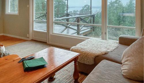 Three-Bedroom Holiday Home 