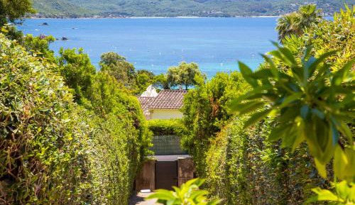 Villa with Sea View