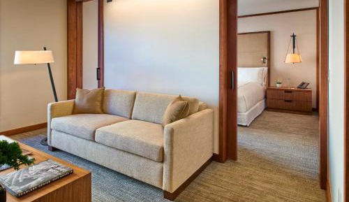 Upper Level Suite