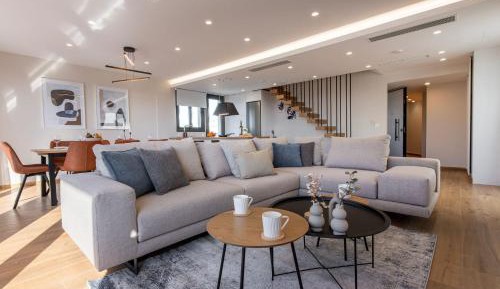 Penthouse Apartment with Sea View