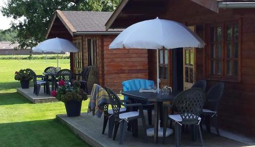 Bungalow with Garden View