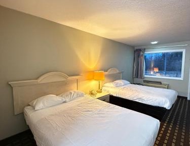 Double Room with Two Double Beds - Smoking