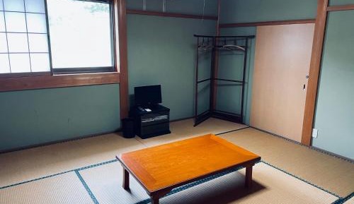 Japanese-Style Room