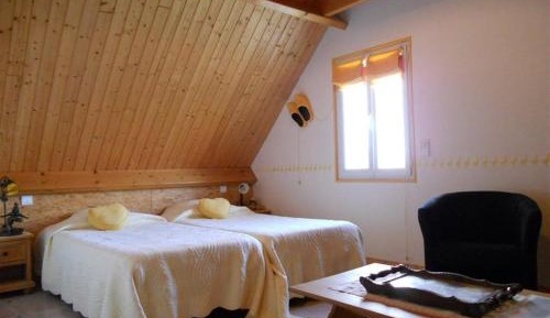 Twin Room with Private Bathroom