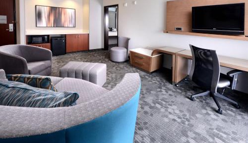 One-Bedroom Suite with 1 King Bed and Sofa bed