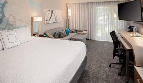King Room with Sofa Bed