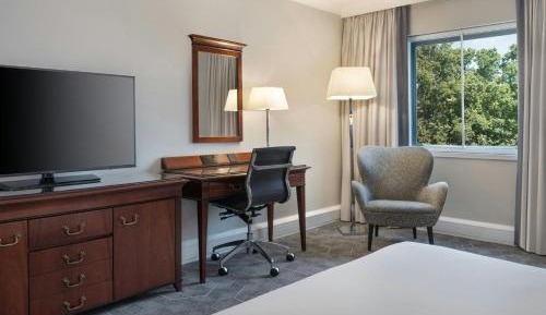 Deluxe Queen Room with Two Queen Beds