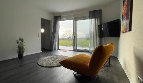 One-Bedroom Apartment with View