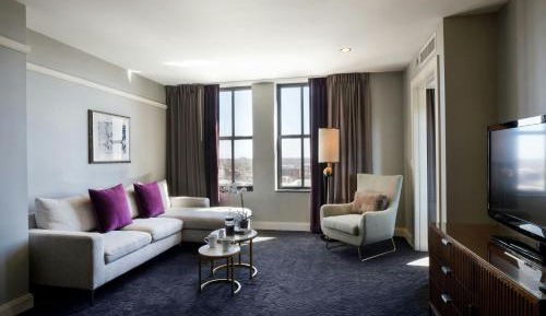 Ambassador Suite with City View