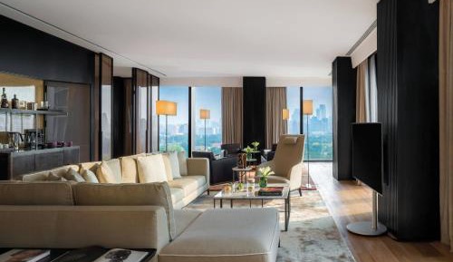Premium Suite, 1 Bedroom Larger Suite, 1 King, River view