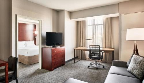 One-Bedroom King Suite