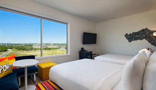 Deluxe Corner Queen Room with Two Queen Beds