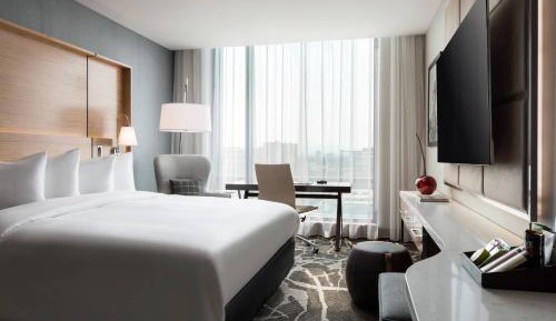 King Room - Hearing Accessible