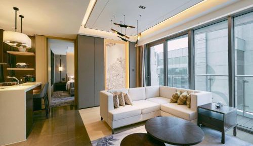 Grand Deluxe 1 Bedroom Suite