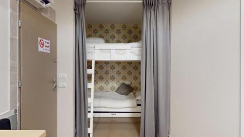 Suite with Hot Tub