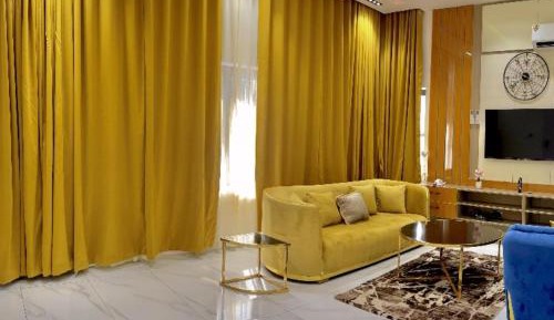 Three-Bedroom Premium Apartment with Resort View