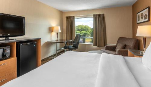 Deluxe King Room with Sofa Bed - Second Floor