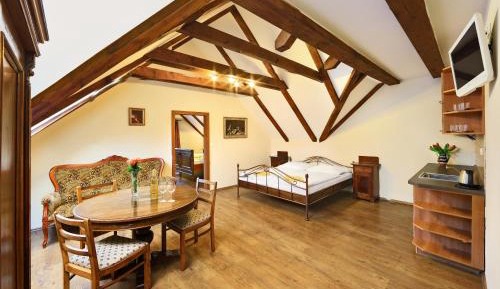 Apartment (4 Adults)