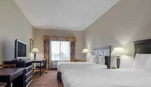 Standard Room with Two Queen Beds