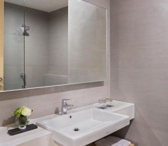 Grand Deluxe Twin Room