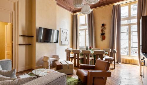 Three-Bedroom Premium Apartment