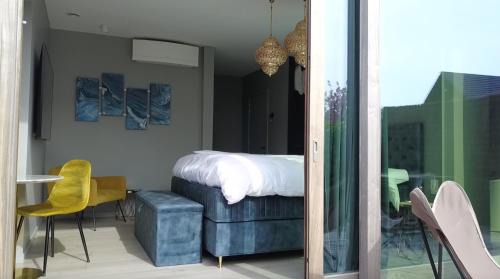 King Room with Spa Bath