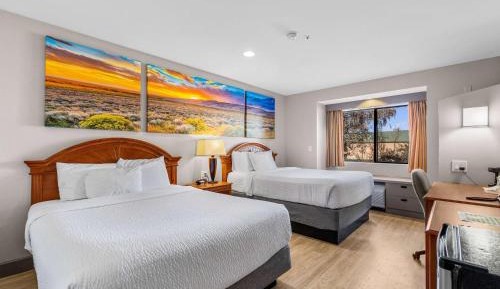 Queen Room with Two Queen Beds - Non-Smoking