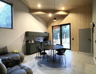 Two-Bedroom Deluxe Apartment with Garden View