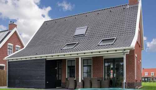 Five-Bedroom Holiday Home