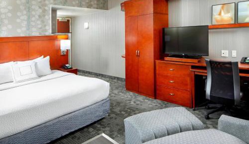 King Room with Sofa Bed
