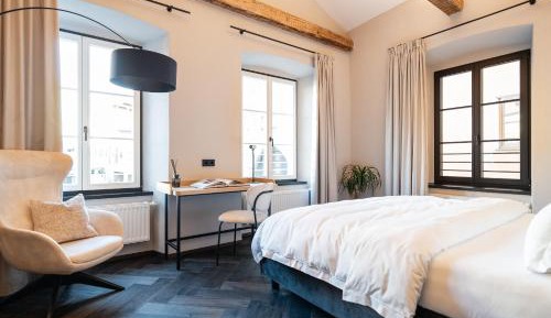Two-Bedroom Deluxe Apartment