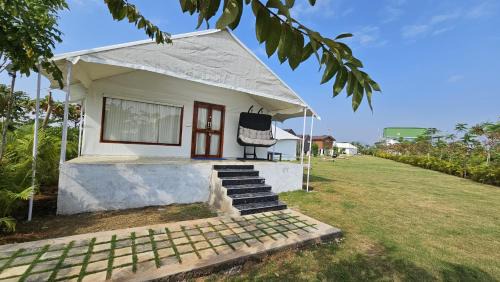 Medium tent Cottage