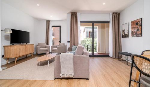 Two-Bedroom Family Apartment with Terrace