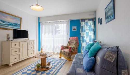 Superior One-Bedroom Apartment
