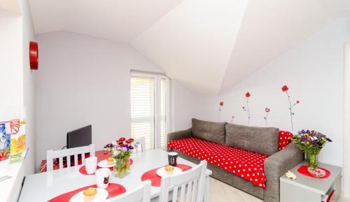 Two-Bedroom Apartment with Terrace and Sea View