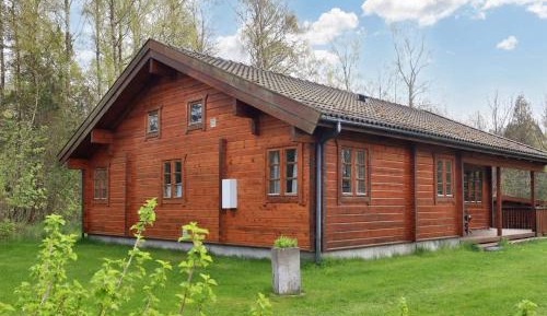 Three-Bedroom Holiday Home 