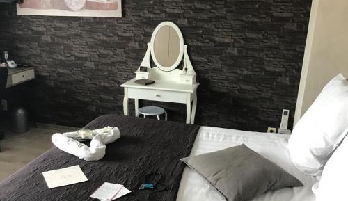 Standard Double Room with Shared Bathroom