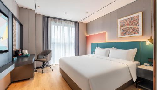 Standard King Room