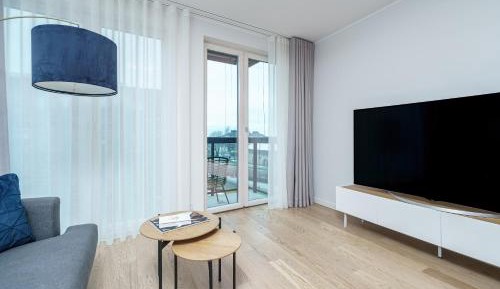 One-Bedroom Apartment with Balcony